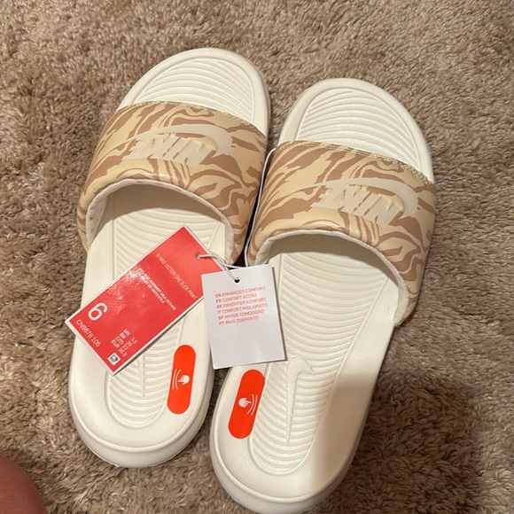 NWT NIKE POOL SLIDES LOUNGE SANDALS BEACH SHOES 6 womens - Picture 7 of 8